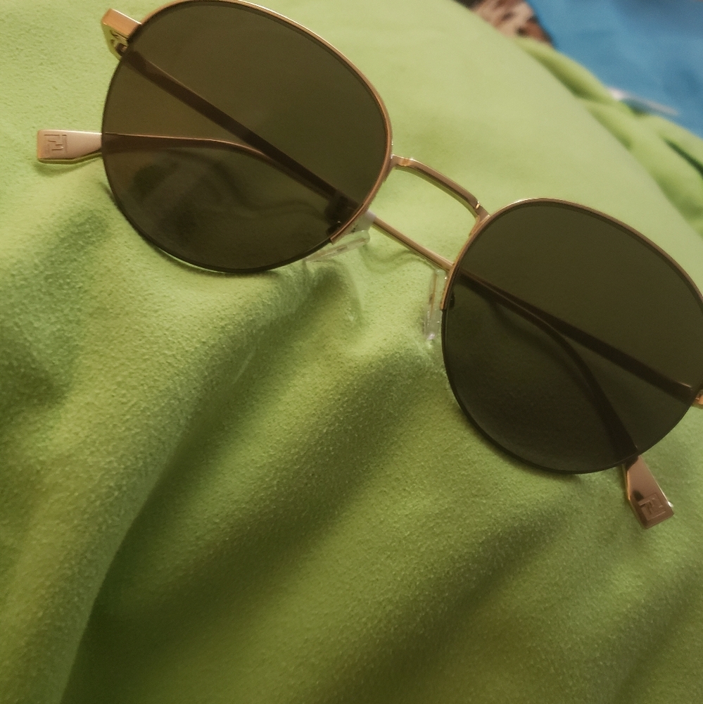 Shades/frames (DESIGNER) - Picture 3 of 10
